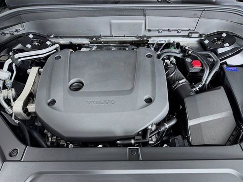 New 2026 Volvo XC90 B6 Ultra w/ Protection Package image 33