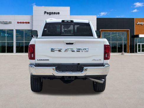 New 2026 RAM 2500 Laramie w/ Towing Technology Group AWD/4WD image 8