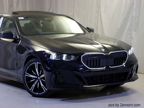 New 2026 BMW 530i xDrive w/ M Sport Package image 2