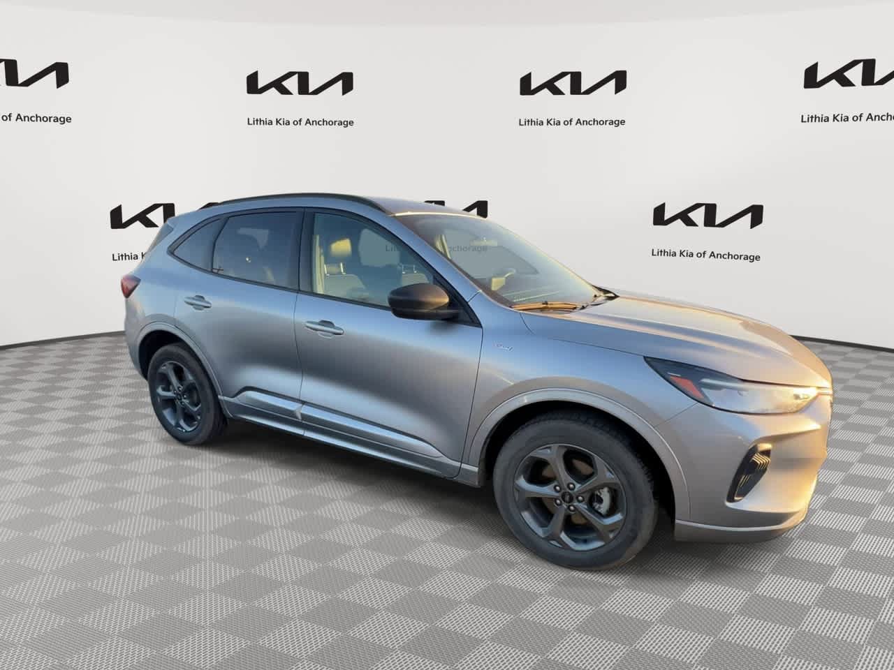 Used 2024 Ford Escape ST-Line AWD/4WD image 3