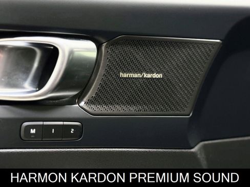 Used 2023 Volvo C40 P8 Recharge Ultimate image 14