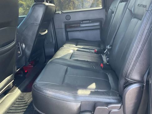 Used 2016 Ford F250 Platinum w/ FX4 Off-Road Package image 40