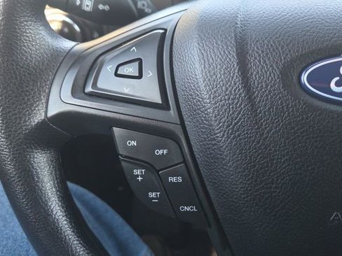 Certified 2024 Ford Edge SE w/ Black Appearance Package image 40