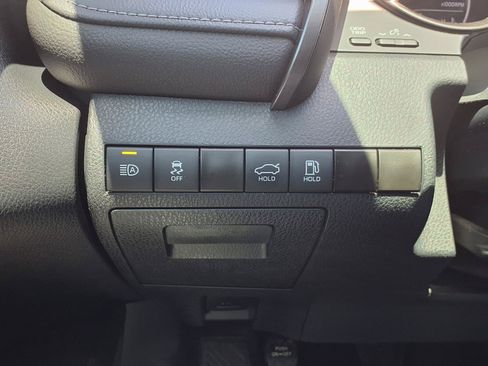 Used 2024 Toyota Camry SE FWD image 23