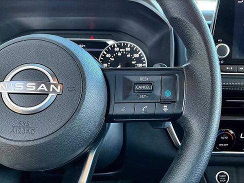 Certified 2023 Nissan Rogue SV image 24