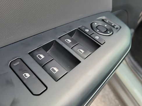 Used 2025 Kia K4 LXS image 11