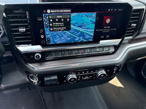 Used 2025 GMC Sierra 1500 SLT AWD/4WD image 19