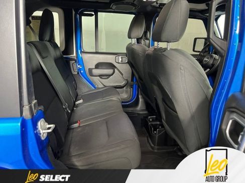 Used 2022 Jeep Wrangler Unlimited Sport AWD/4WD image 15