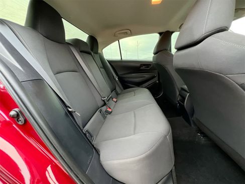 Used 2022 Toyota Corolla LE image 20