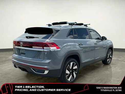 Used 2024 Volkswagen Atlas Cross Sport SE FWD image 11