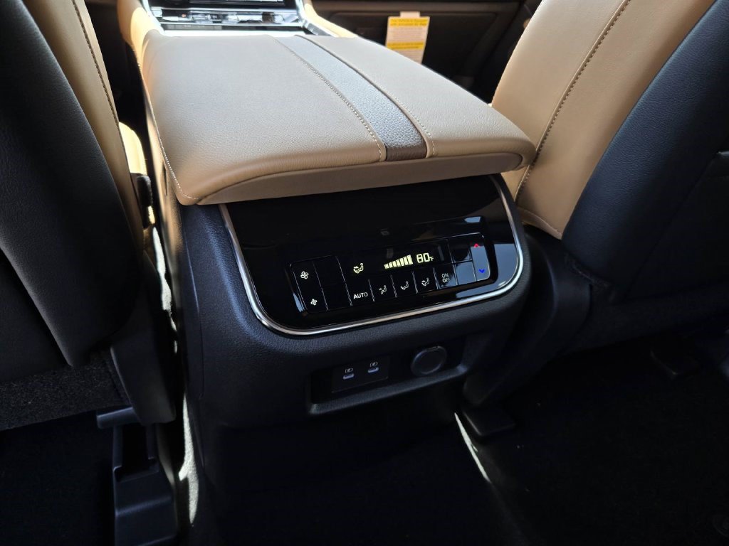 New 2026 Nissan Armada SL w/ Captain's Chari Seat Package AWD/4WD image 14