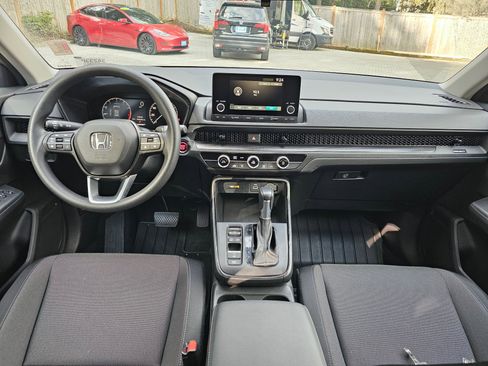 Certified 2025 Honda CR-V LX image 18