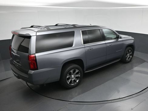 Used 2020 Chevrolet Suburban LT AWD/4WD image 75