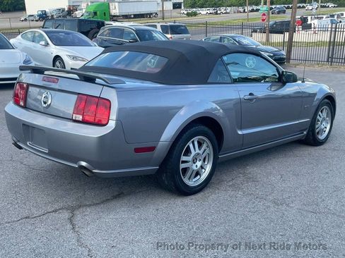 Used 2006 Ford Mustang GT RWD image 6