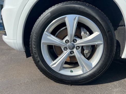 Used 2020 Audi Q5 2.0T Premium w/ Convenience Package image 23