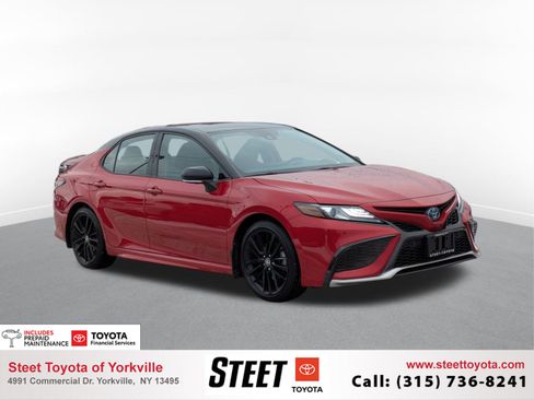 Used 2023 Toyota Camry XSE image 1