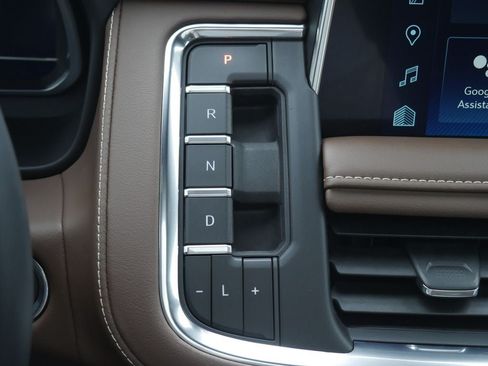 Used 2023 Chevrolet Tahoe High Country w/ Premium Package AWD/4WD image 48