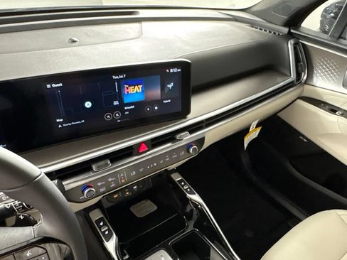 New 2026 Kia Sorento SX Prestige AWD/4WD image 37