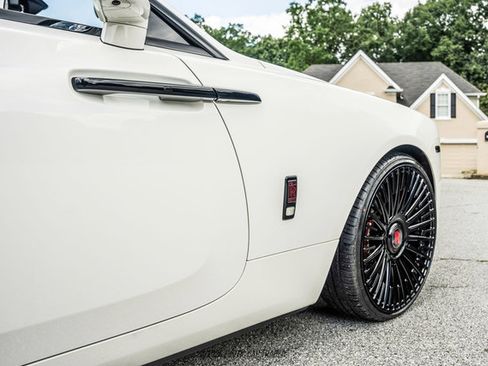 Used 2016 Rolls-Royce Dawn RWD image 91