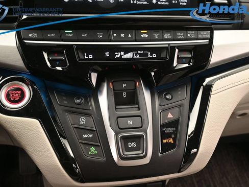 New 2026 Honda Odyssey Touring image 26