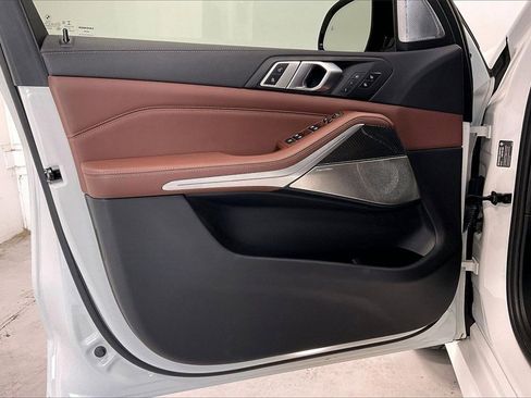 Used 2023 BMW X5 M50i w/ Executive Package image 21