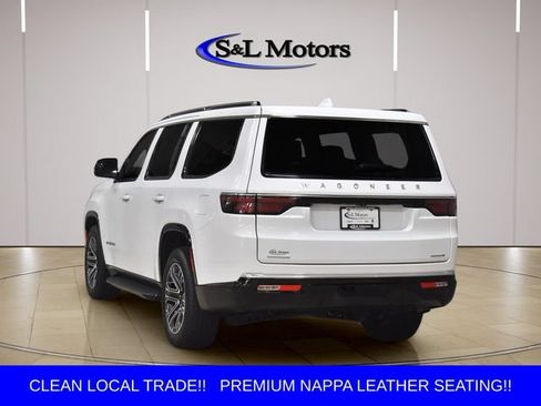 Used 2023 Jeep Wagoneer Series II AWD/4WD image 6