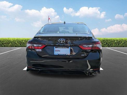 Certified 2023 Toyota Camry SE FWD image 6