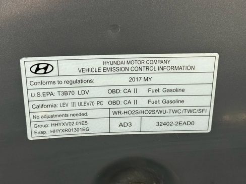 Used 2017 Hyundai Elantra SE FWD image 46