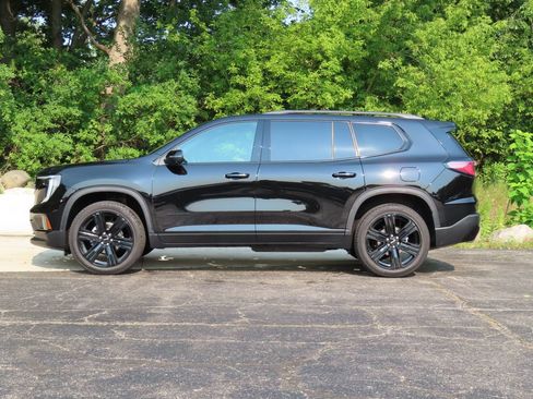 Used 2024 GMC Acadia Elevation w/ Black Edition AWD/4WD image 8