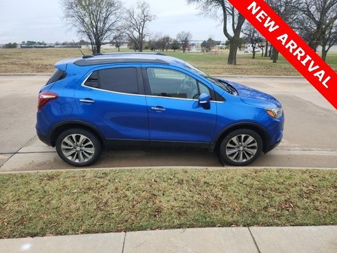 Used 2017 Buick Encore Preferred image 2