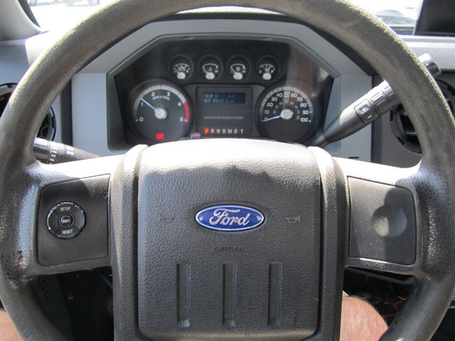 Used 2015 Ford F550 4x4 Regular Cab Super Duty image 7