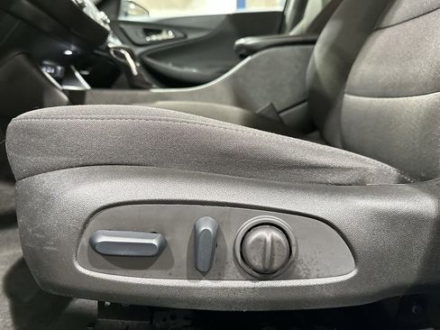 Used 2024 Chevrolet Malibu LT image 13