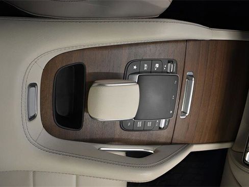 Used 2022 Mercedes-Benz GLE 350 4MATIC image 23