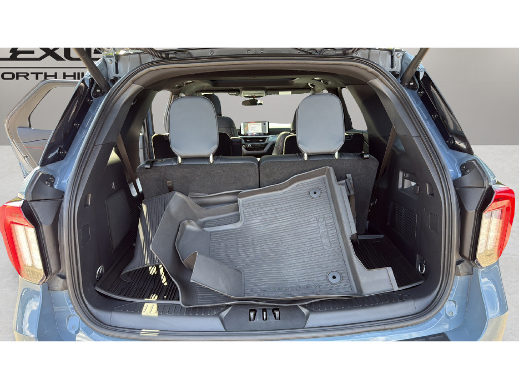 Used 2025 Ford Explorer ST-Line w/ Premium Package AWD/4WD image 20