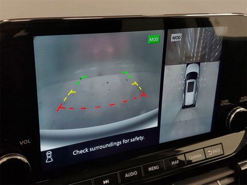 Used 2024 Nissan Pathfinder SL image 20