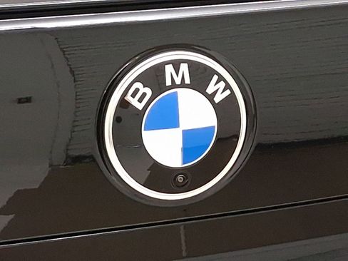 New 2026 BMW 740i w/ Premium Package image 19