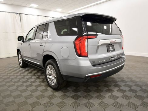 Used 2024 GMC Yukon Denali AWD/4WD image 5