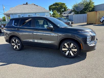 New 2026 Mitsubishi Outlander SE