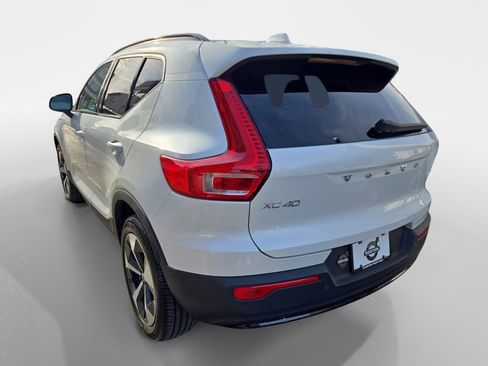 Certified 2023 Volvo XC40 B5 Plus w/ Driver Assist Package image 6