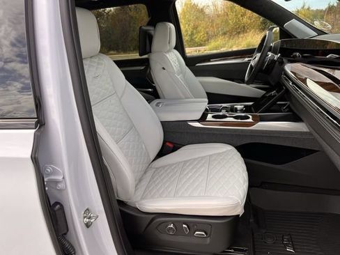 Certified 2026 Cadillac Escalade Platinum Sport w/ LPO, ONYX Package image 26