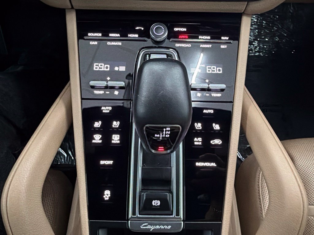 Used 2019 Porsche Cayenne AWD/4WD image 20