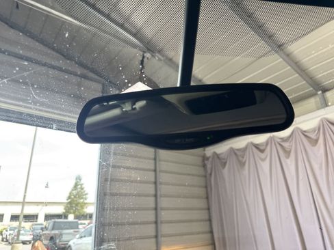 Used 2004 Ford Expedition XLT image 26