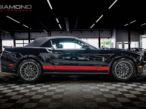 Used 2014 Ford Mustang Shelby GT500 w/ Equipment Group 821A RWD image 78