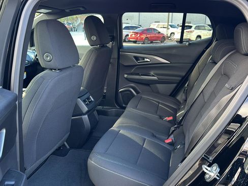 New 2026 Chevrolet Equinox EV LT image 10