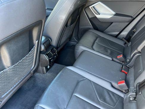 Used 2022 Audi Q3 2.0T Premium image 11