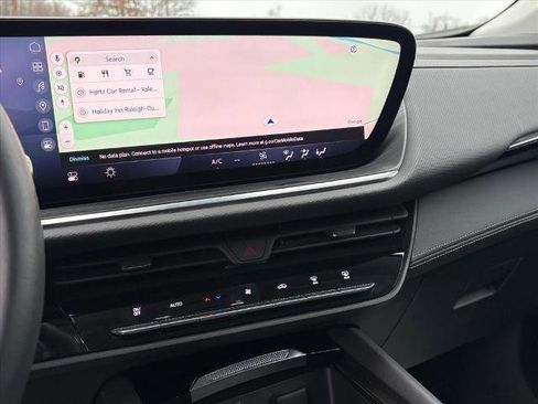 Certified 2025 Buick Envision Preferred image 8