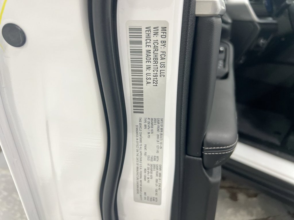 New 2026 Jeep Grand Cherokee Limited w/ Limited Altitude Package AWD/4WD image 29