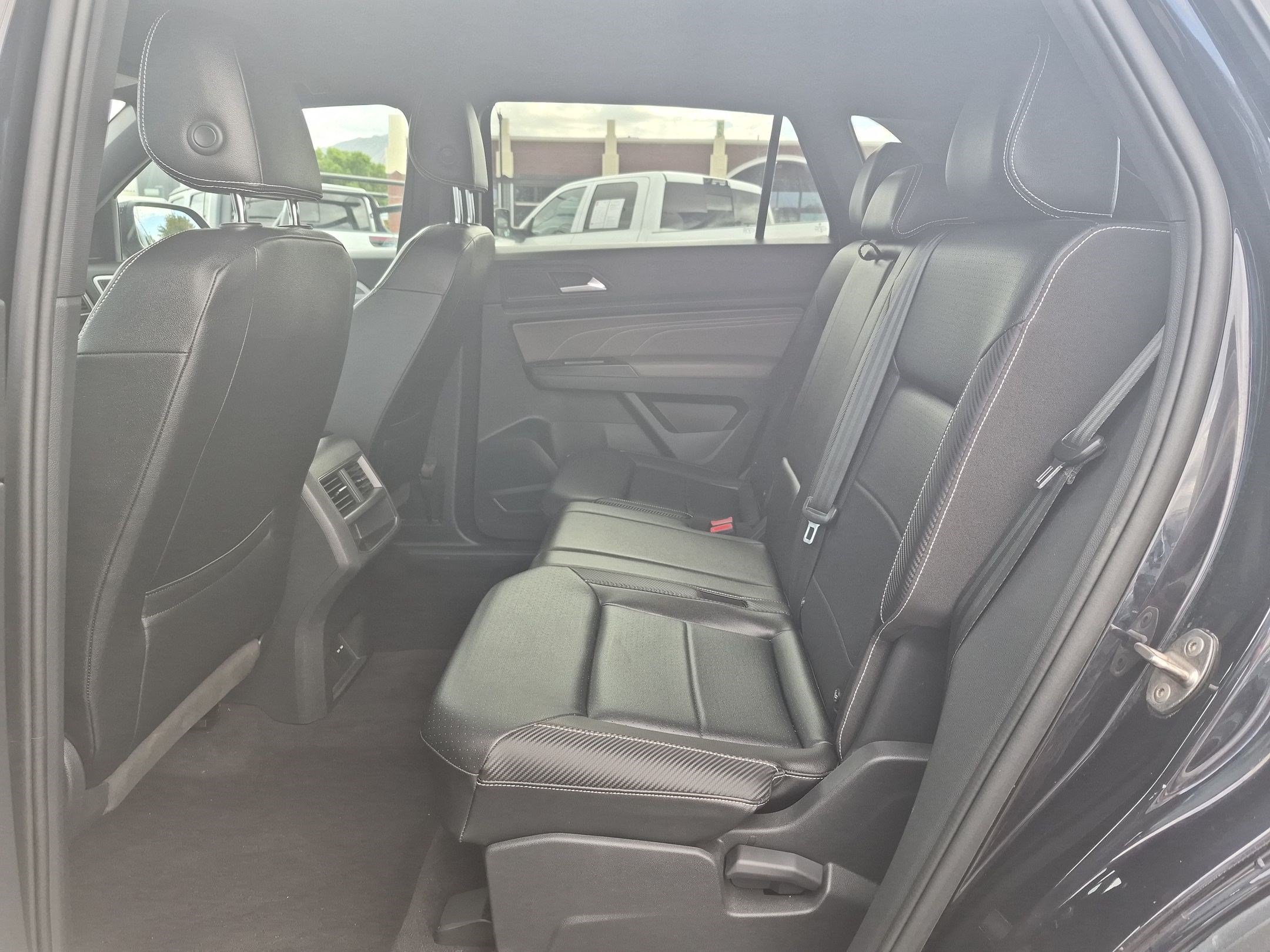 Used 2021 Volkswagen Atlas Cross Sport SE AWD/4WD image 27