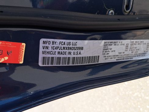 Used 2022 Jeep Cherokee Latitude Lux w/ Sun & Sound Group FWD image 34