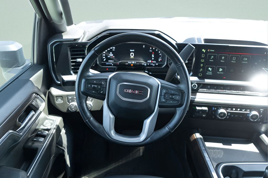 Used 2024 GMC Sierra 2500 SLT w/ SLT Premium Package AWD/4WD image 18